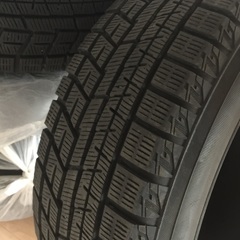 スノータイヤ、ヨコハマスタッドレスタイヤサイズ R15 