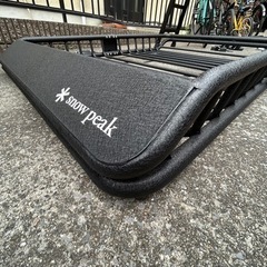 ルーフラック｜アルミ製｜ブラック｜定価：38,000円(Yahooショッピング)