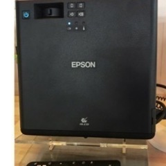 エプソン EF-100BATV ホームプロジェクターブラック　中古