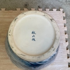 N 有田焼の染付沈香壺　秋山作　花瓶　置物