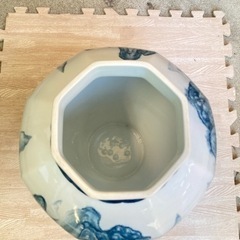 N 有田焼の染付沈香壺　秋山作　花瓶　置物