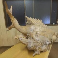 木彫りの魚
