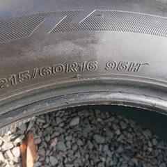 215-60-16タイヤ