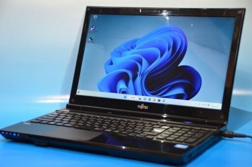ノートパソコン FUJITSU LIFEBOOK AH47/K FMVA47KBC /Win11 5286