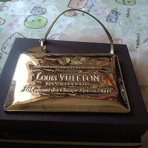 期間限定　新品同様　LOUISVUITTON　ルィヴィトン　ミロワール　ゴールドポーチ