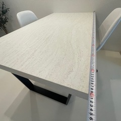 デザイナーズ　ダイニングテーブル