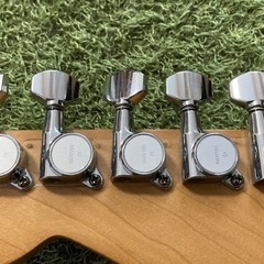 受け渡し予定です。もうええわ!価格Fender Korea のSquireストラト