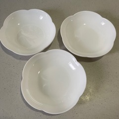 白いお皿3枚