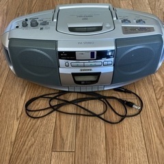 美品CDラジカセ(aiwa CSD-ES225)