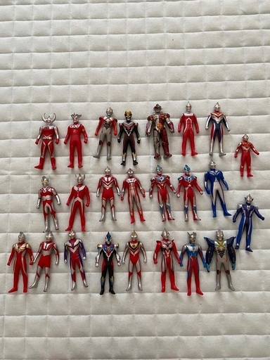 ウルトラマンシリーズ人形