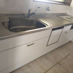 くまねず《神戸市垂水区西舞子》(引取限定) LIXILサンウエーブ・システムキッチンw2700mm xd650mm xh855mm『使用頻度少ない美品』