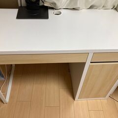 【7/17,23 引き取り限定(その②)】IKEA パソコン・P...