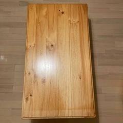 木のローテーブル