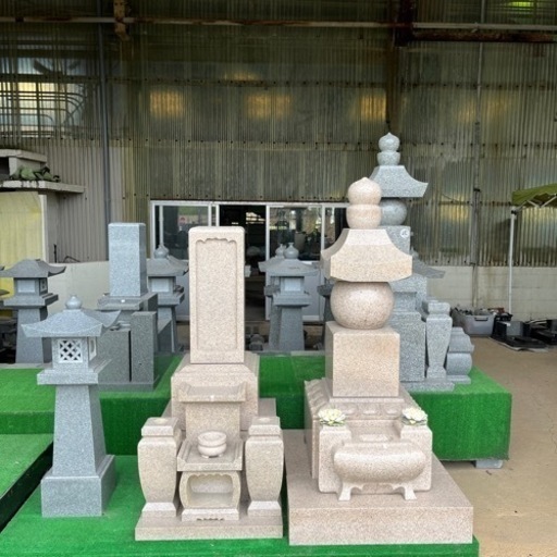 各種墓石 外部展示品