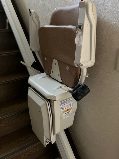 介護　階段　昇降機