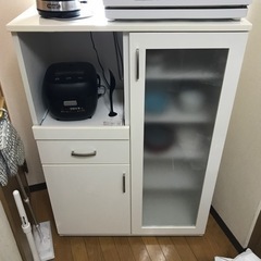 【取引中】ニトリ食器棚