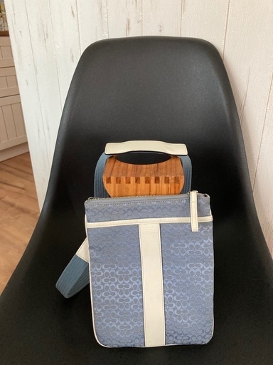 美品✨コーチ　ポシェット　ショルダーバッグ　ブルー