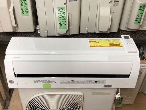 K04360　東芝　中古エアコン　主に6畳用　冷房能力　2.2KW ／ 暖房能力　2.2KW