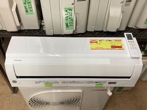 K04357　東芝　中古エアコン　主に6畳用　冷房能力　2.2KW ／ 暖房能力　2.2KW