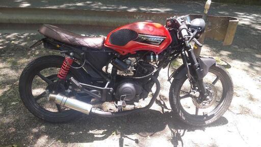 ybr125 カフェレーサー カスタム ほぼ決まりました