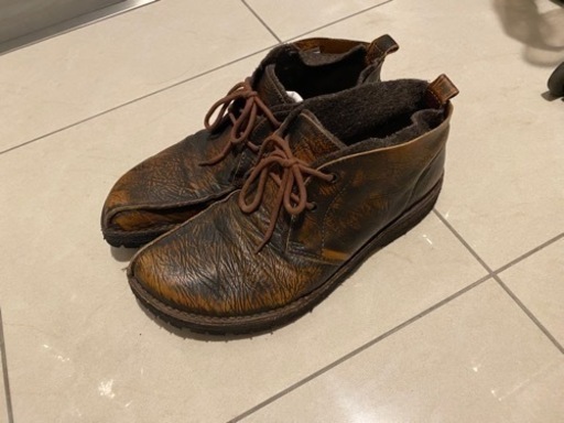 ブーツ clarks vibram