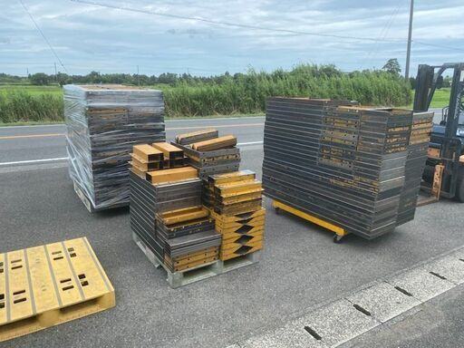 339　千葉引取　型枠一式　鋼製型枠  450mm幅 パネル180枚 住宅基礎 建設 コンクリート　中古現状品