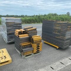 339 千葉引取 型枠一式 鋼製型枠 450mm幅 パネル180枚 住宅