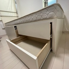 【お値下げ】ベット下収納付き　シングルベッドフレーム・マットレス