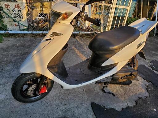 ジョグz  RsA16 .タイヤ前新品バッテリ新品です