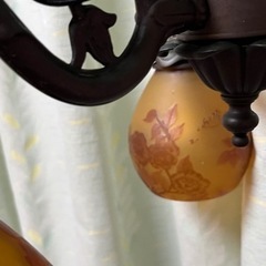 [更に値下げしました]12月末で処分。ガレ風　3灯　シャンデリア