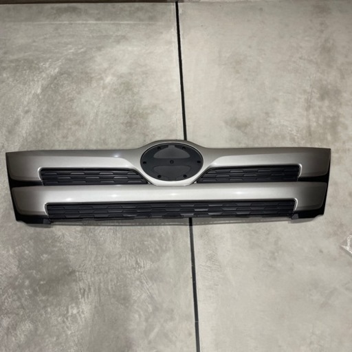 ⭐︎日野純正 レンジャー⭐︎4tワイドボディフロントグリル♪