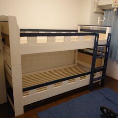 ２２・２３・２４日引き取り限定　木製２段ベッド