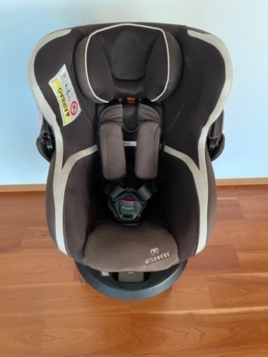 【美品】エールベベ クルット 3i グランス チャイルドシート BF851