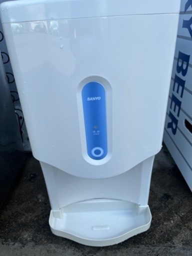 冷水機