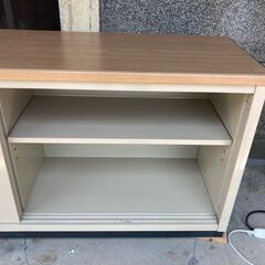 ローカウンター　UCHIDA　ウチダ　内田洋行　キャビネット　木目調２段引違扉