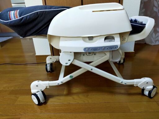 コンビネムリラ4キャス 電動ハイローチェア