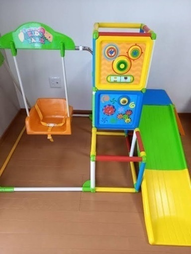 折りたためるジャングルジム