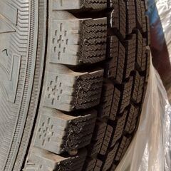 175/65r15　スタッドレス　ほぼ新品数ヵ月のみ