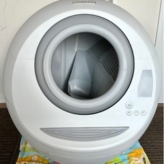 3日間限定お値下げ‼️【MOME】猫用自動トイレ／付属品付き‼️