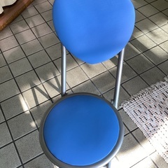 折り畳み椅子　ブルー1脚