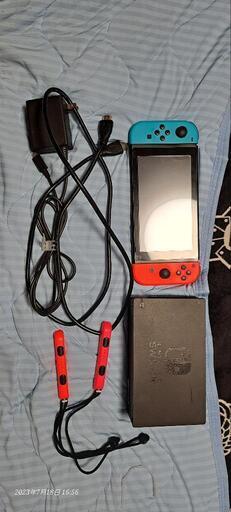 任天堂　Switch本体
