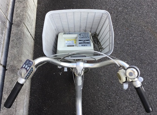 ＜整備・良品＞ブリヂストン・電動三輪車・アシスタワゴン 内装3段変速  バッテリー8.1Ah・シルバー・新品部品交換有でお得です♪お掃除済できれい♪ 整備・良品＞ブリヂストン・電動三輪車・アシスタワゴン 内装3段変速