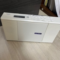 CDラジカセ　薄型　スタイリッシュ