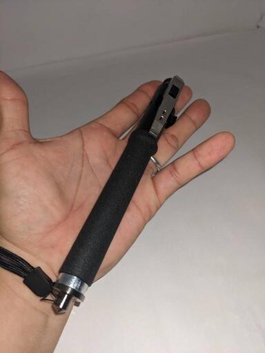 【護身用特殊警棒】