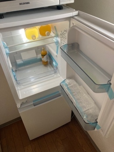2022年製　シャープ　2ドア冷蔵庫　ほぼ新品