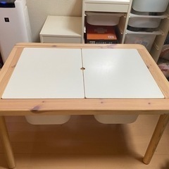 IKEA FRISAT キッズデスク