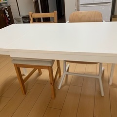 IKEA伸縮ダイニングテーブル【お取引き中】