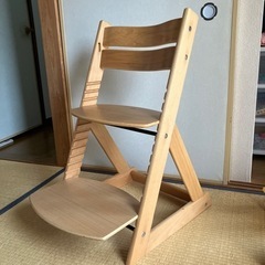 子供椅子　ベビーチェア　高さ調整可能