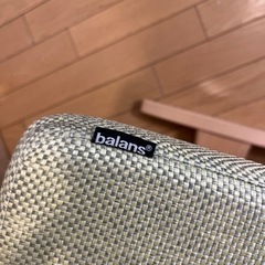バランスシナジー スクエアシート 腰痛対策椅子