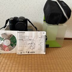 フジフイルム　カメラ　S2500HD（美品）